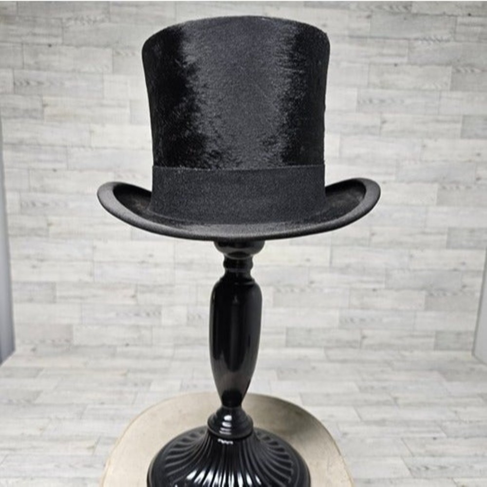 Antique A.Casse Black French Silk Finish Top Hat Size 6 5/8 w/ Original Box